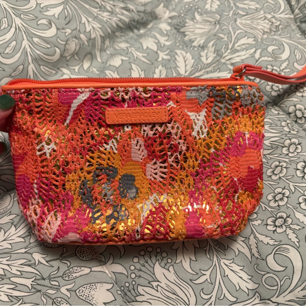 Summer Vera Bradley wristlet☀️